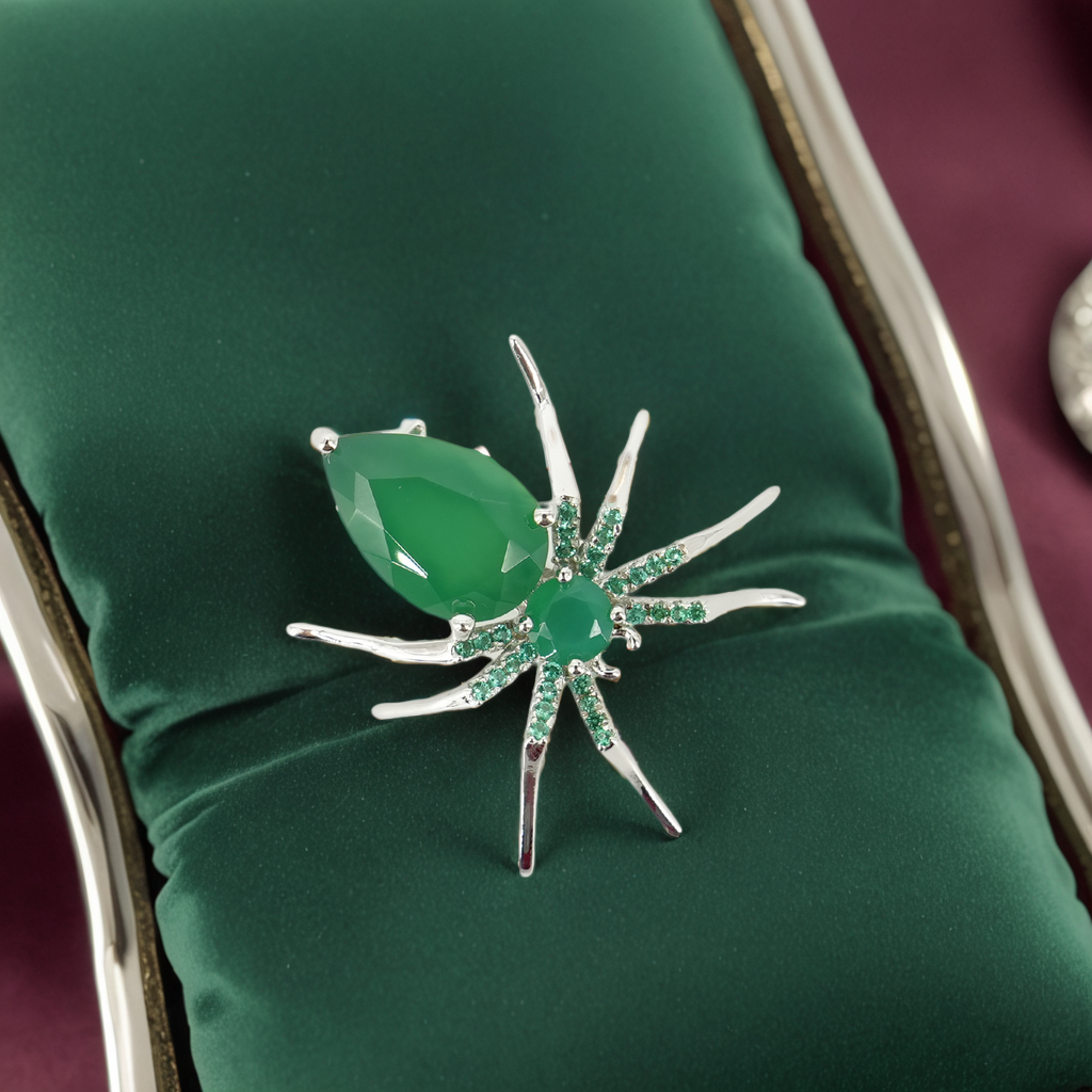 Spider Brooch in Sterling Silver with Green Agate